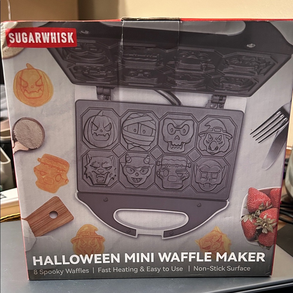 Sugarwhisk Halloween Mini Waffle Maker